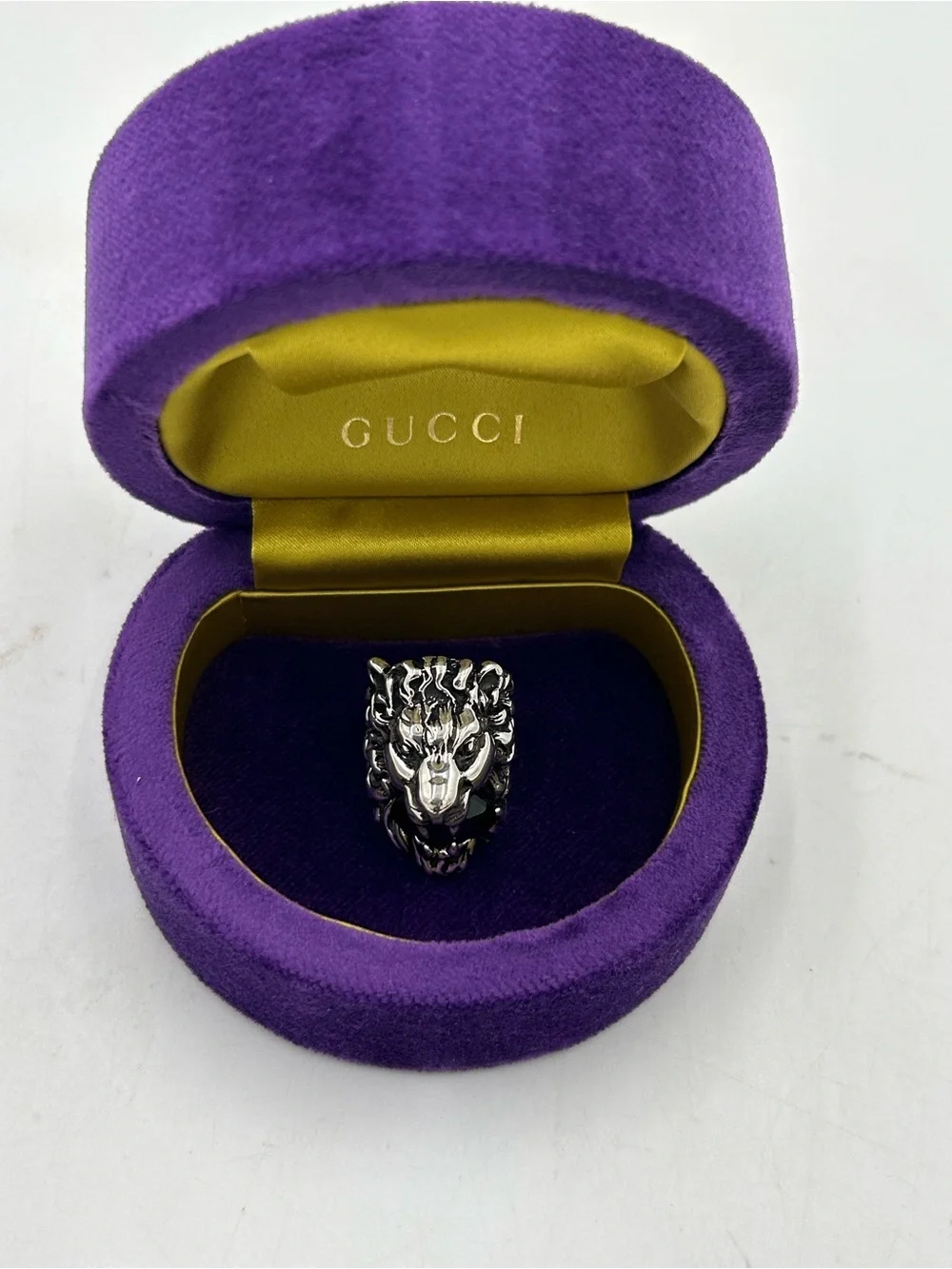 Gucci lion head
